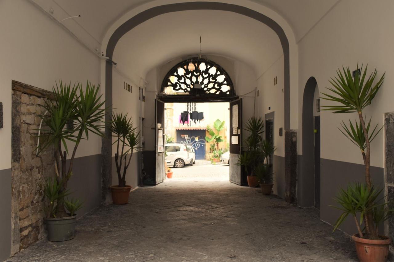 La Cartolina Di Napoli Parking Free Small Car Экстерьер фото