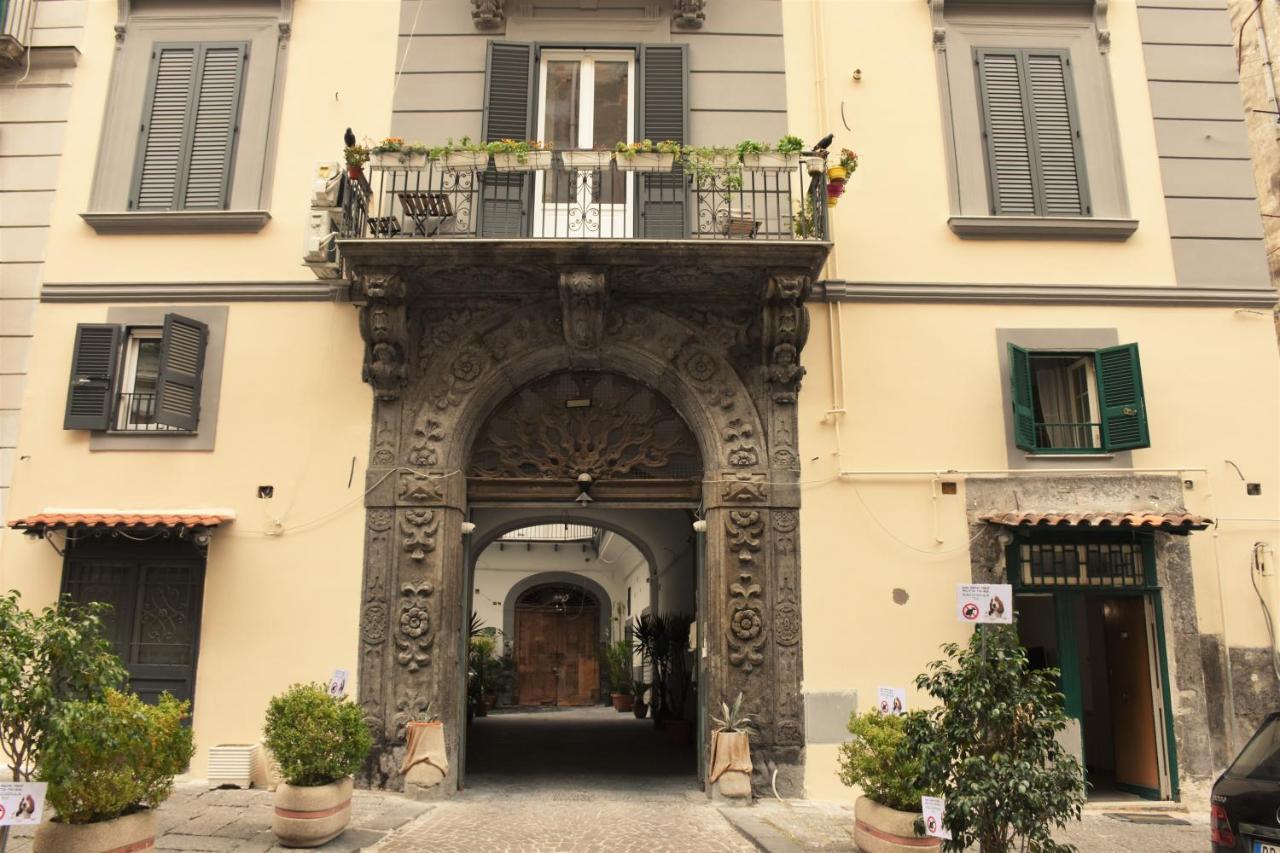 La Cartolina Di Napoli Parking Free Small Car Экстерьер фото